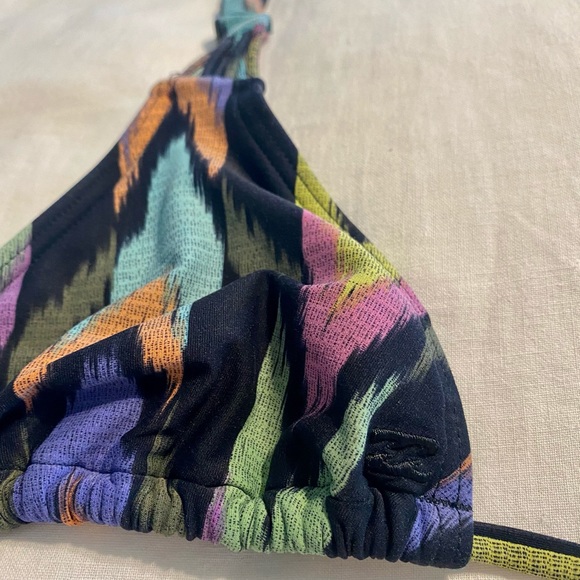 Billabong Surfside Halter Bikini Top in Bazaar - Picture 5 of 8